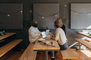 Fast-food, gargotes, Pizzerias …comment éviter la « malbouffe » au travail 